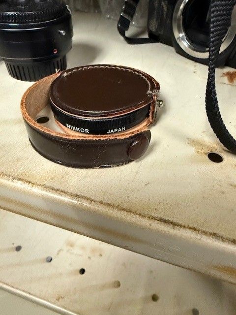 Vintage Minolta X-700 35mm SLR Film Camera with accessories - Image 8